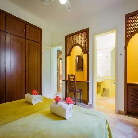 Villa Magnificent Portugal 7 Bedrooms Mouraria 16 Billiards Table Private Pool Carvoeiro